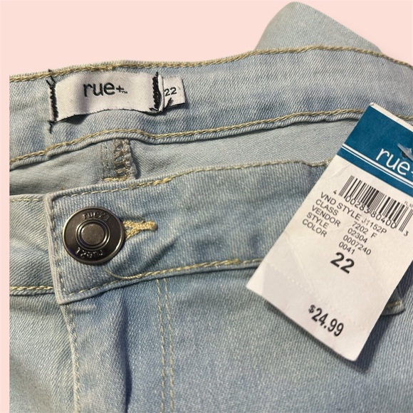 Women’s jeans size 22 - Picture 3 of 3